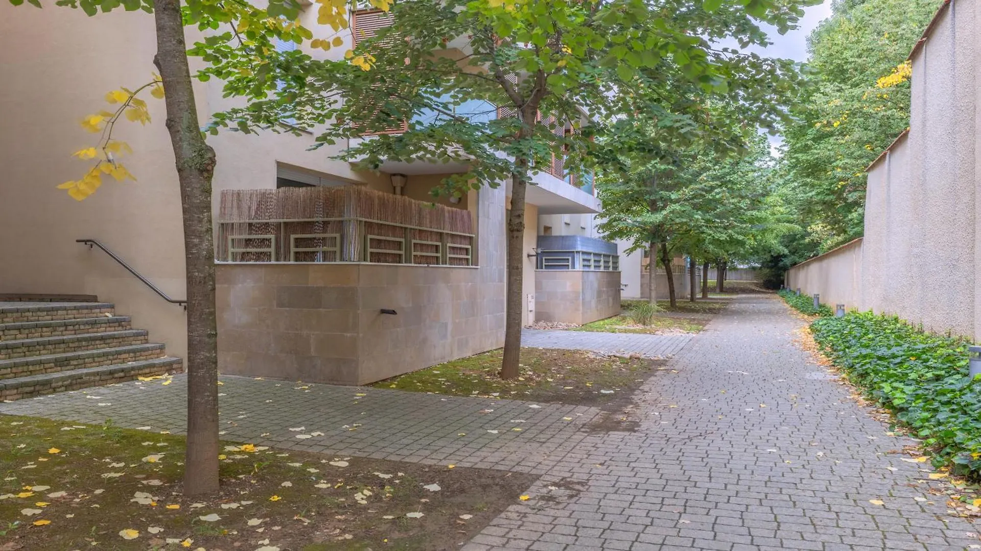 Apartamento Cosy Studio Avec Terrasse Et Parking Prive Gratuit, Ideal Pour Explorer Lyon Villeurbanne